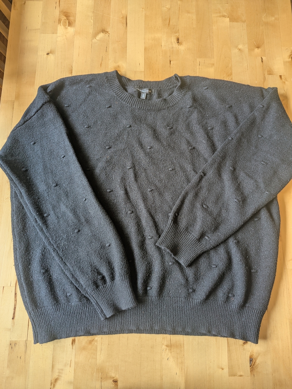 3/$15 Kendall and Kylie Black Crew Neck Sweater Size XL Knit Cozy